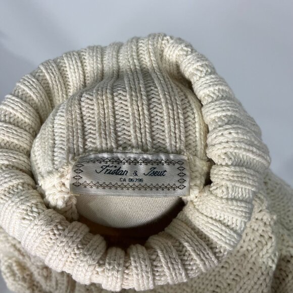 ✨ Tristan & Iseut Cream Turtleneck Sweater - Chic & Cozy Elegance! ✨ - Picture 4 of 4